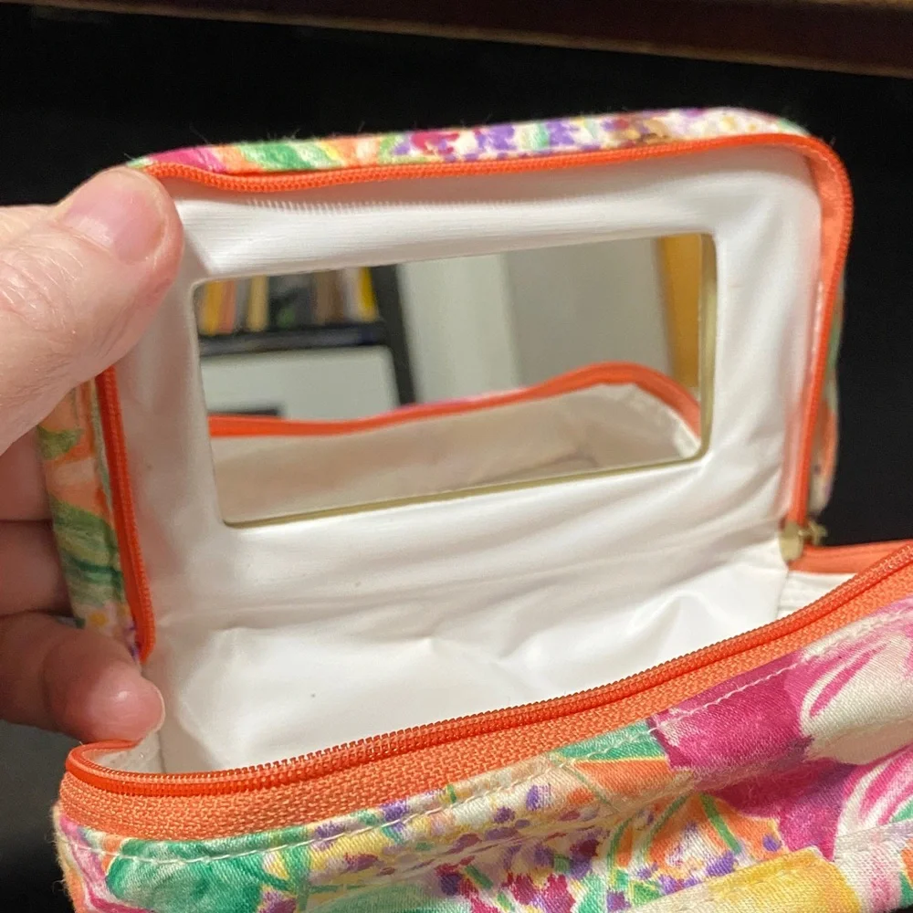 Vintage Floral Multicolor Women's cosmetics case
